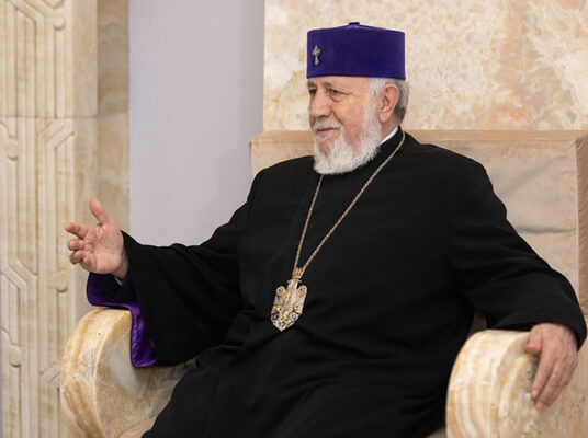 Գարեգին Բ․ Հայ ժողովուրդը, համախմբված մնալով եկեղեցու շուրջ, հաղթահարել է դարերի փորձությունները